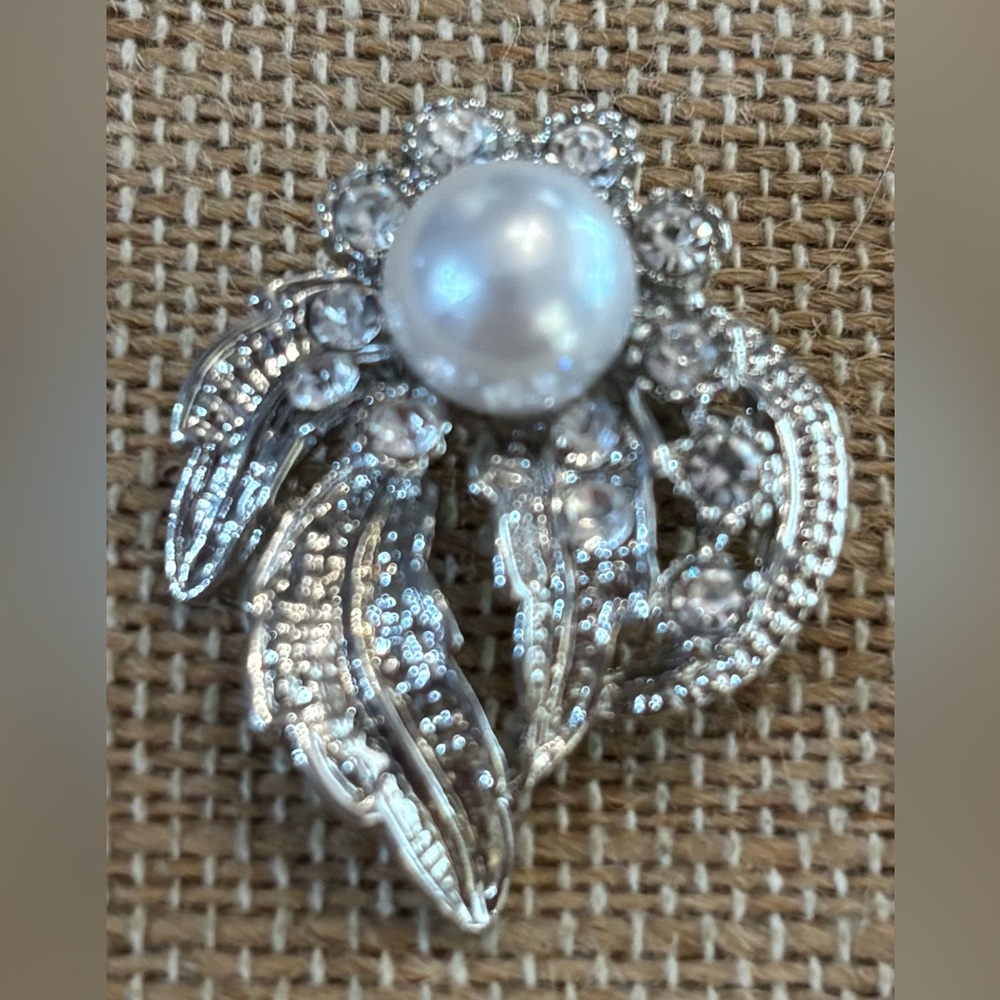 Vintage Silver Leaf Faux Pearl Flower Brooch with Rhinestones